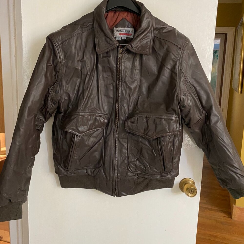Vintage MEMBER'S ONLY Express Men's Zip Up Brown Leather Bomber Jacket - Size 40